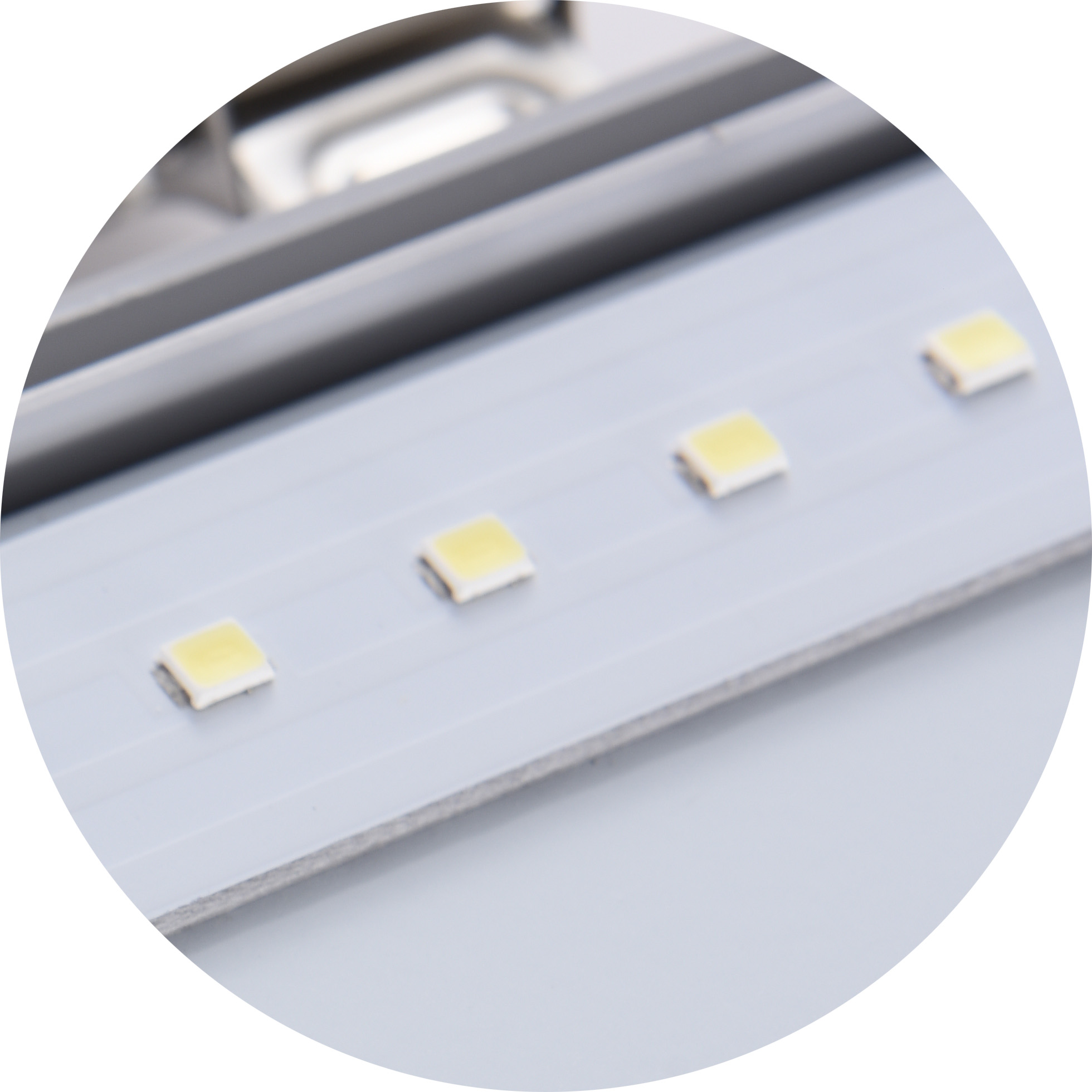 LED chip.jpg
